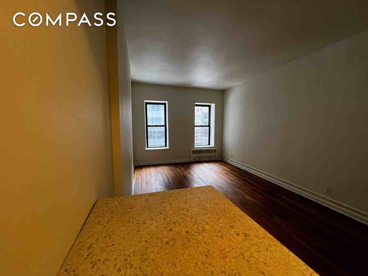 153 E 43rd St #5B - Photo 6 of 7