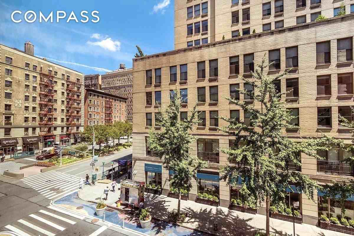 218 W 103rd St #6A - Photo 7 of 13