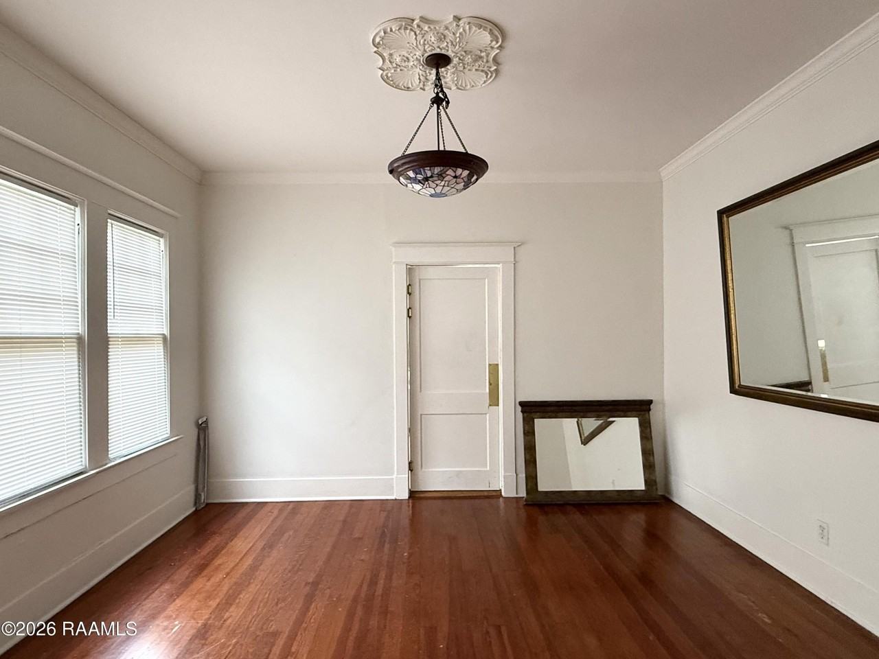213 General Gardner Ave - Photo 3 of 13
