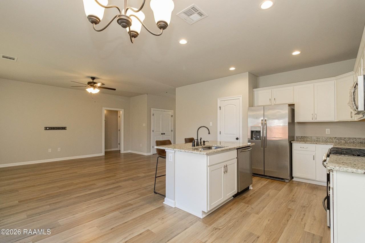 303 Tall Meadows Ln - Photo 5 of 21