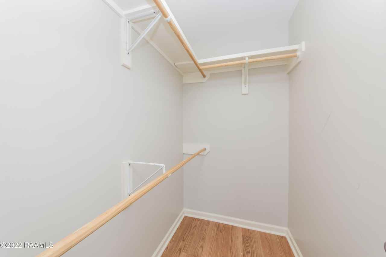 1029A Gary Dr - Photo 7 of 17