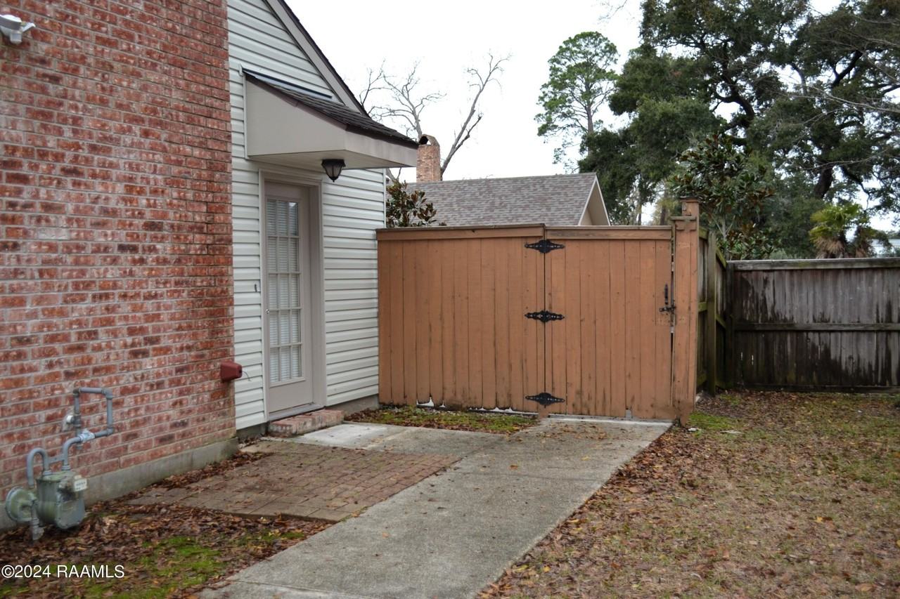 319 Artisan Rd #D - Photo 2 of 15