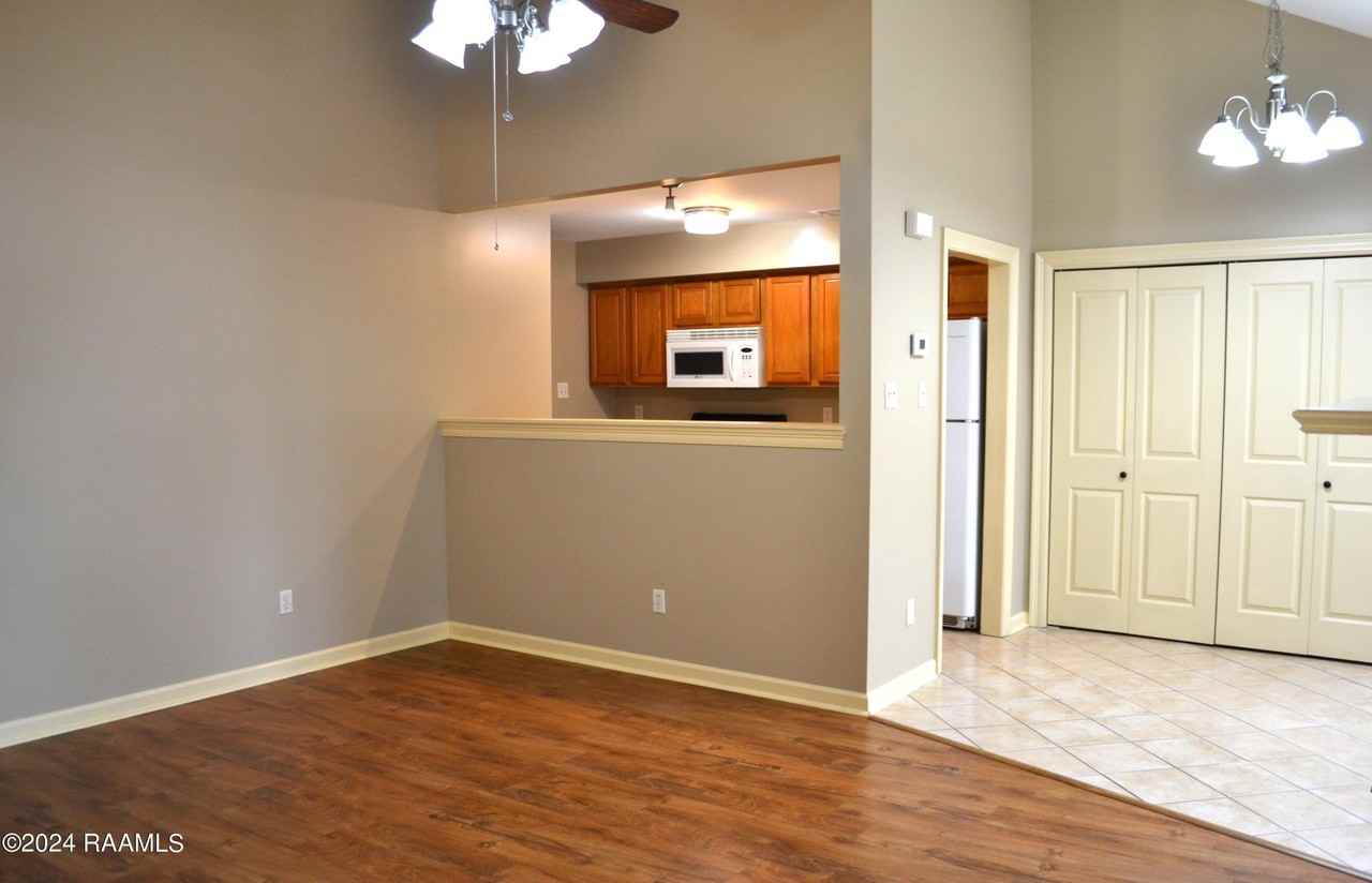 319 Artisan Rd #D - Photo 3 of 15