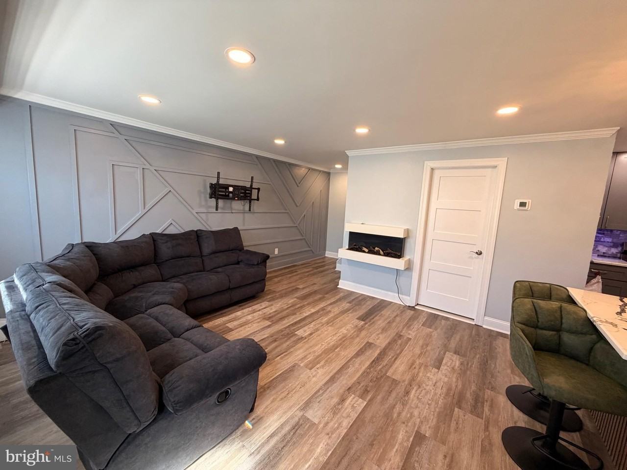 607 Edison Ave #607G - Photo 5 of 22