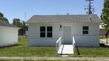 featured image of 205 N Calhoun St #FRONT