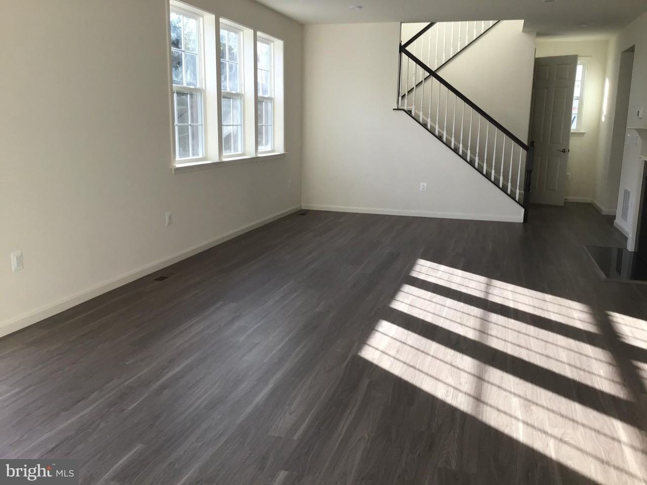 1035 Aspen Rd - Photo 5 of 24
