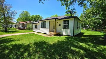 featured image of 502 Azalea Dr