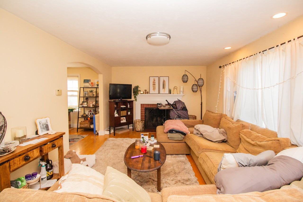 238 May St - Photo 4 of 28