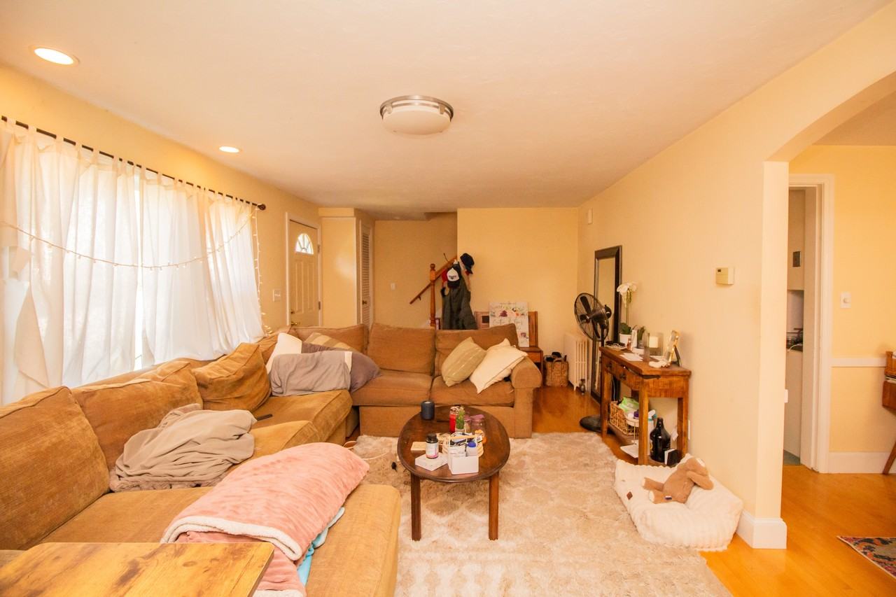 238 May St - Photo 5 of 28