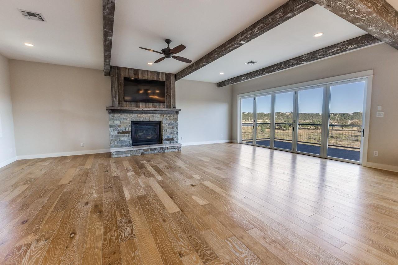 2217 Seabiscuit Cv - Photo 2 of 10