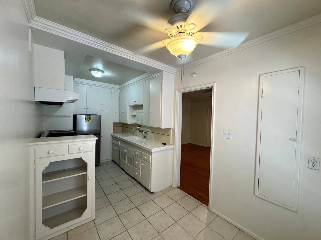 1271 N. Crescent Heights Blvd - Photo 7 of 15
