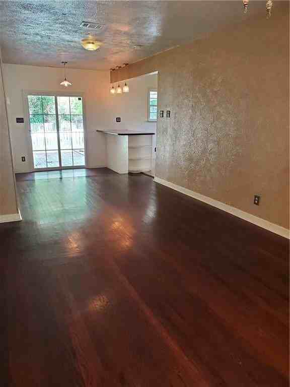 5712 Avenue D - Photo 3 of 35