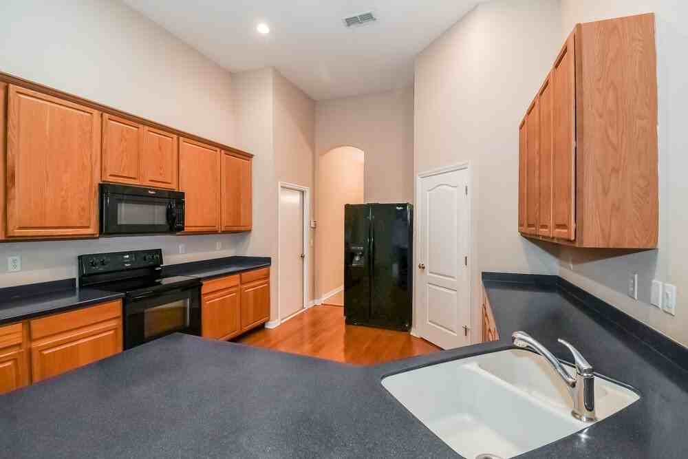 2978 Captiva Bluff Rd N - Photo 5 of 16