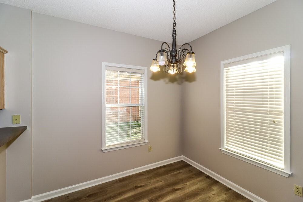 784 Breeze Way - Photo 7 of 17
