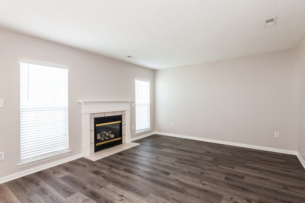 3630 Chepstow Ct - Photo 4 of 17