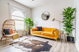 featured image of 309 W 4th Ave