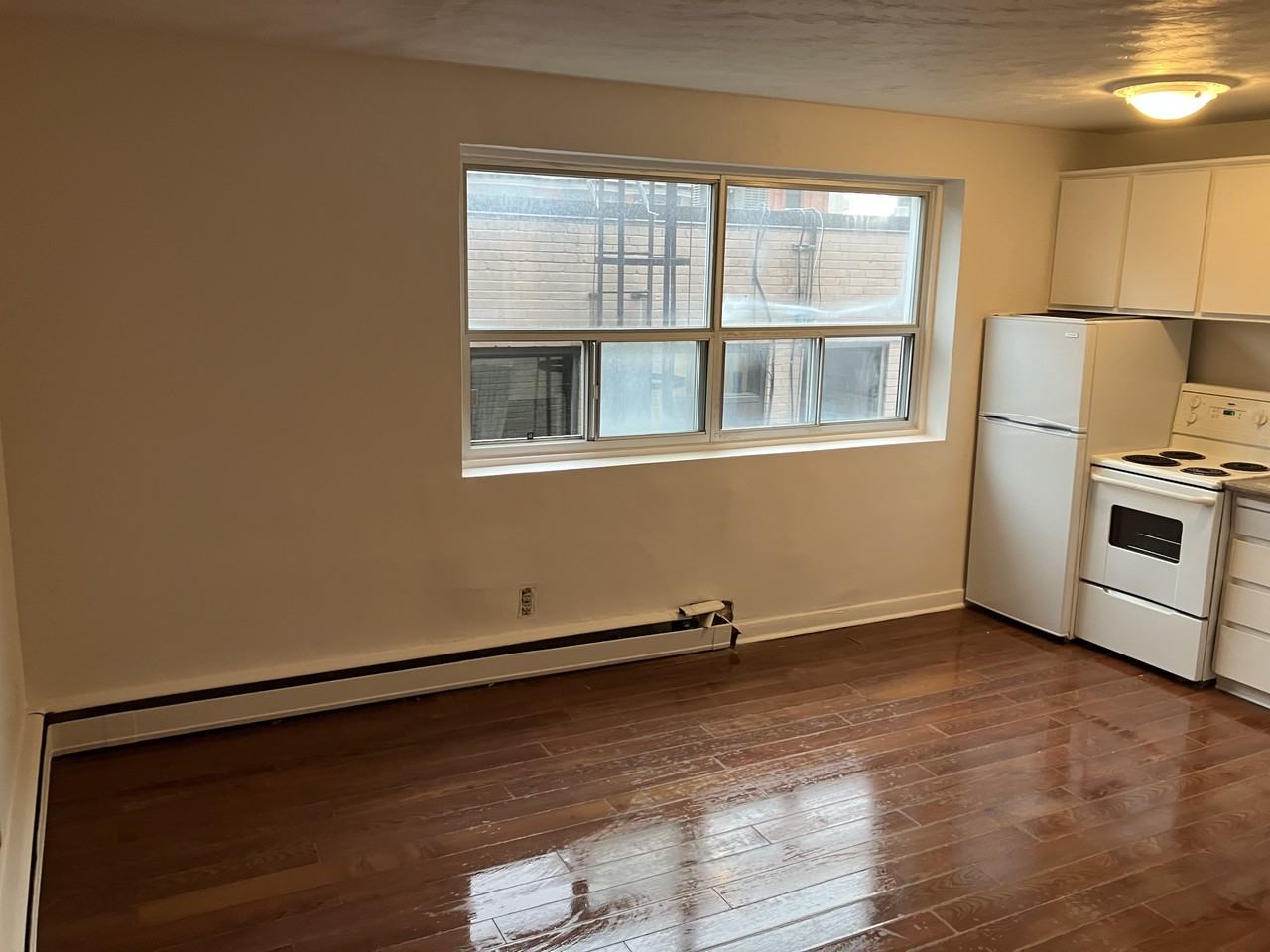 192 Somerset Street West #9 - Photo 7 of 17