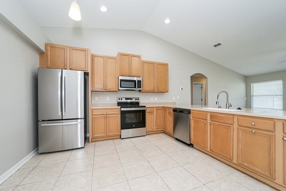 3017 Captiva Bluff Rd N - Photo 6 of 16