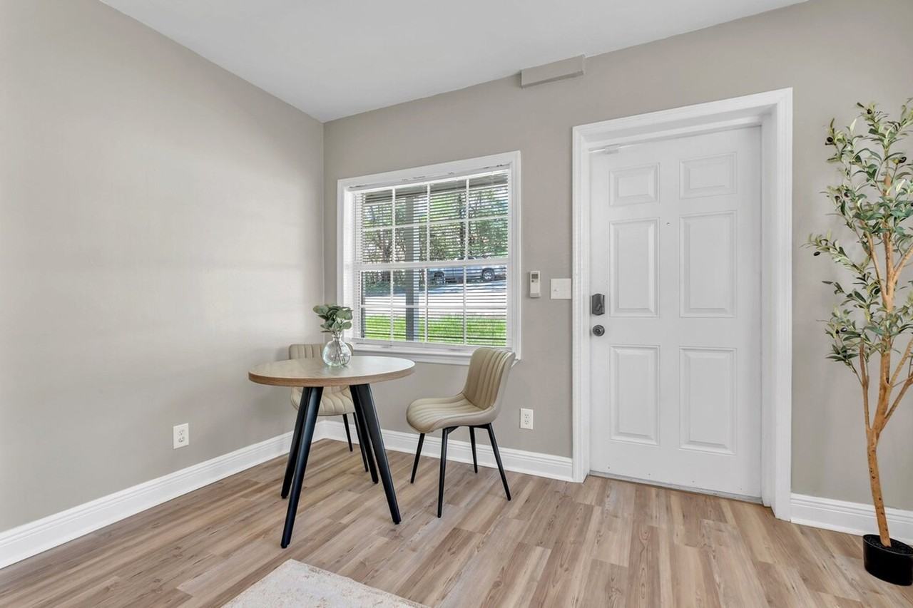 908 Buena Vista Dr #1382991P - Photo 5 of 30