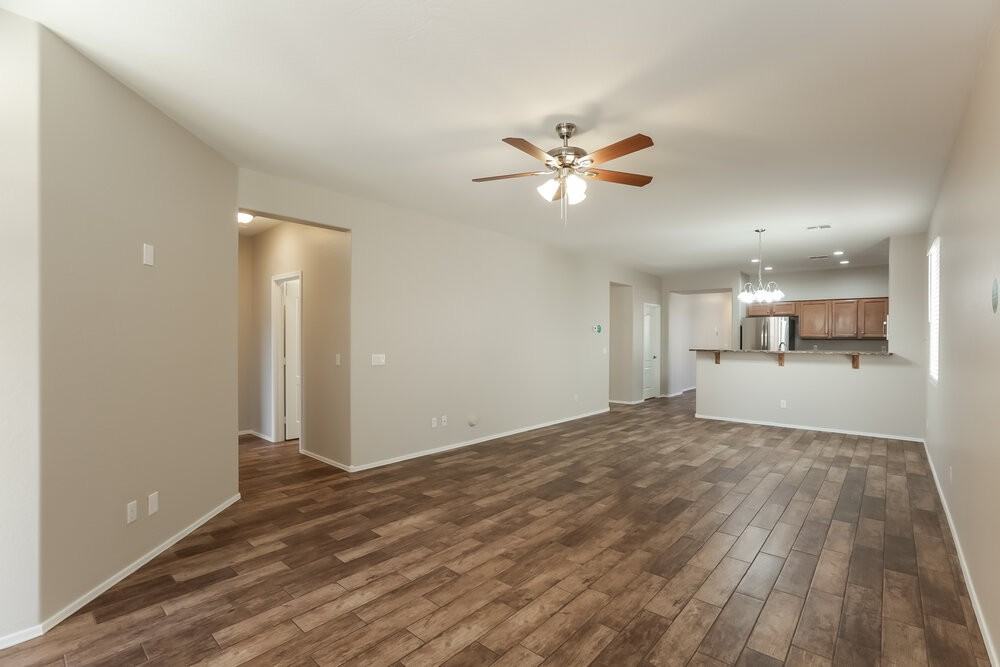 6913 W Maldonado Rd - Photo 3 of 16