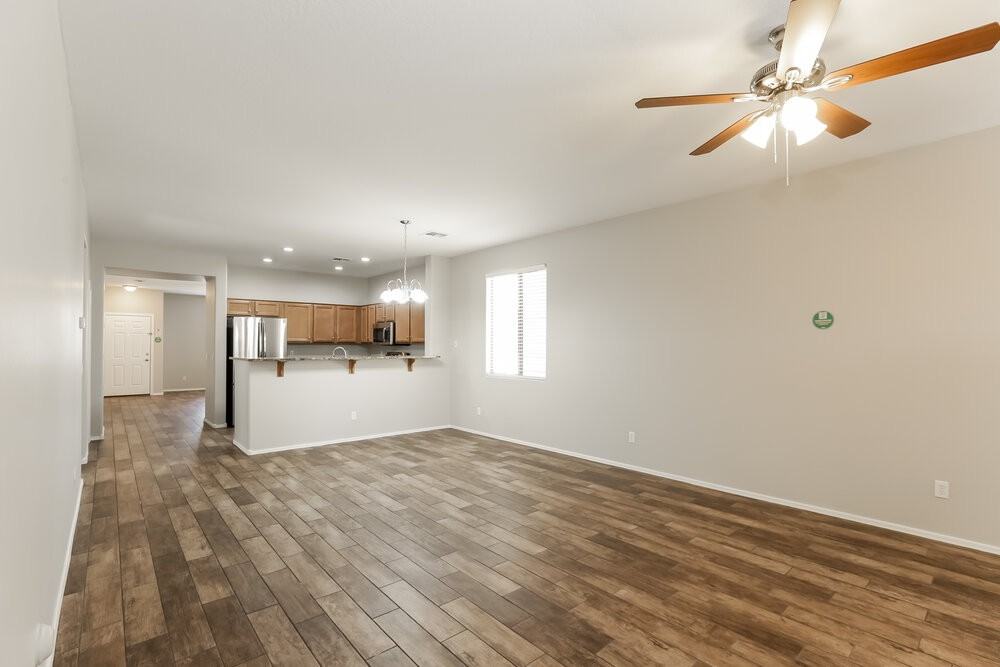 6913 W Maldonado Rd - Photo 4 of 16
