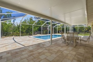 featured image of 10325 Tarrah Ln