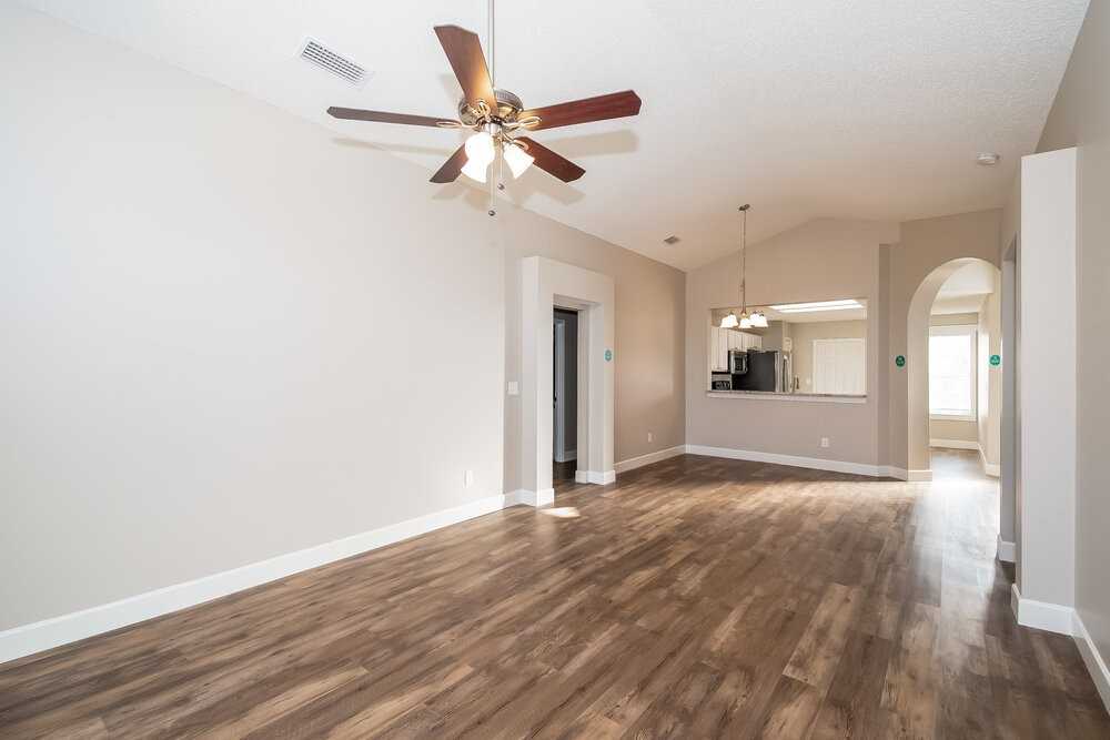 1544 Slash Pine Ct - Photo 3 of 15