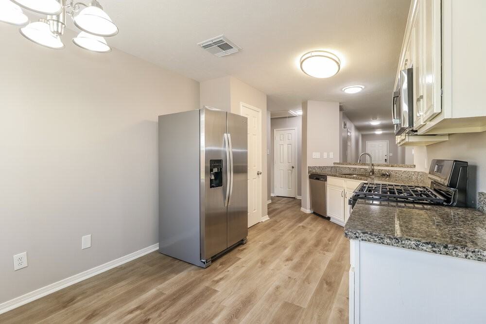 12080 La Salle River Rd - Photo 6 of 16
