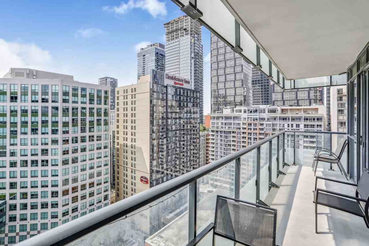 300 Front Street West - Photo 6 of 66