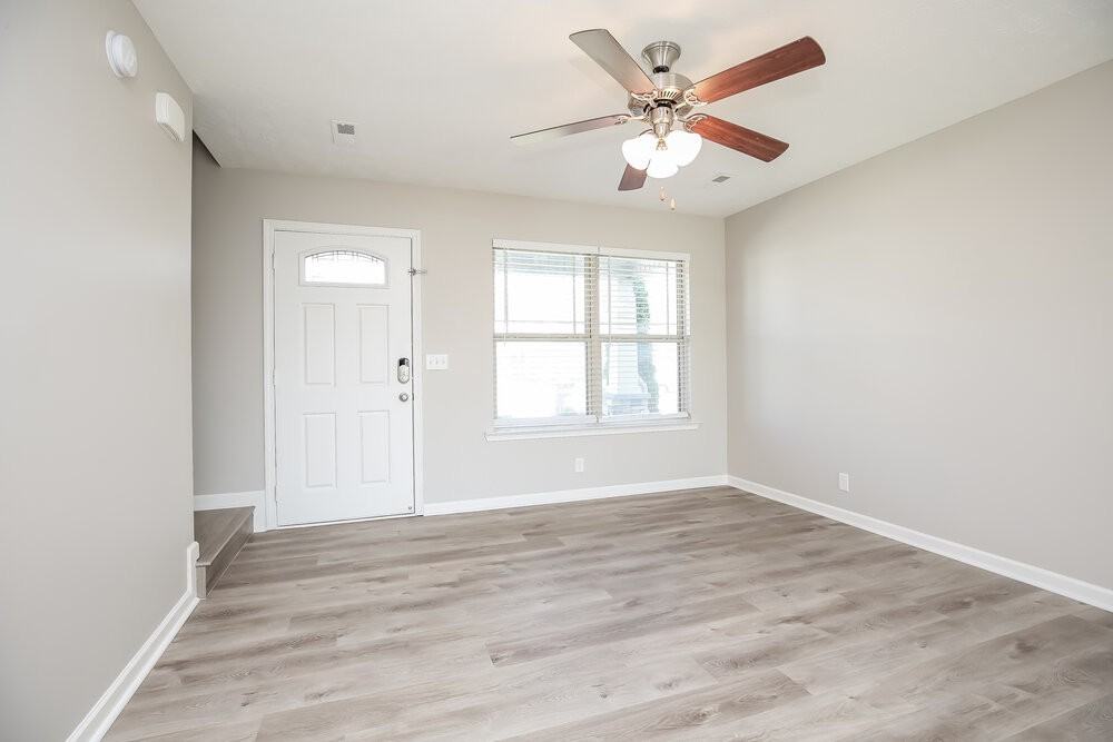 1834 Warmingfield Dr - Photo 4 of 17