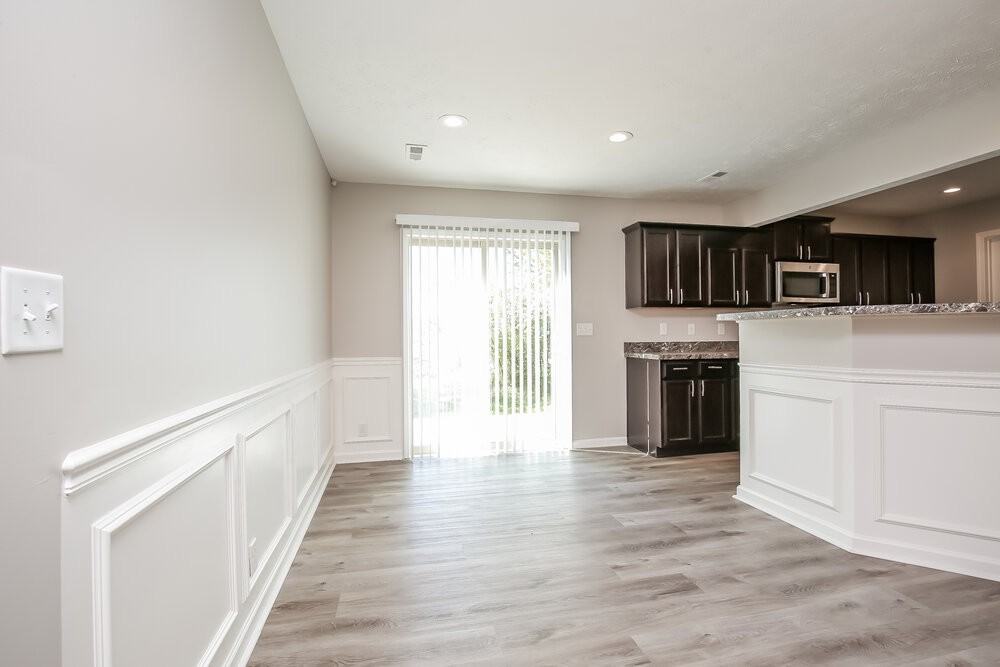 1834 Warmingfield Dr - Photo 5 of 17