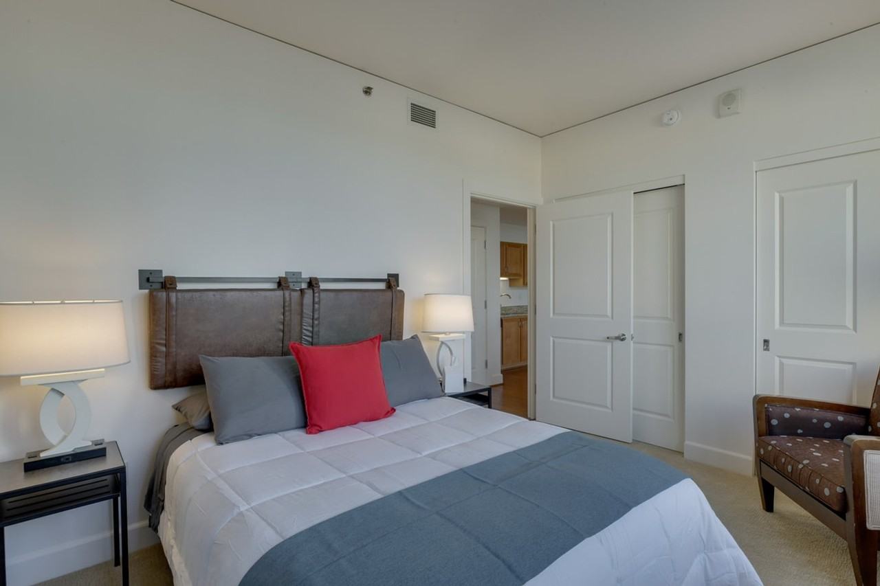 900 Nw Lovejoy St #1512209P - Photo 4 of 20