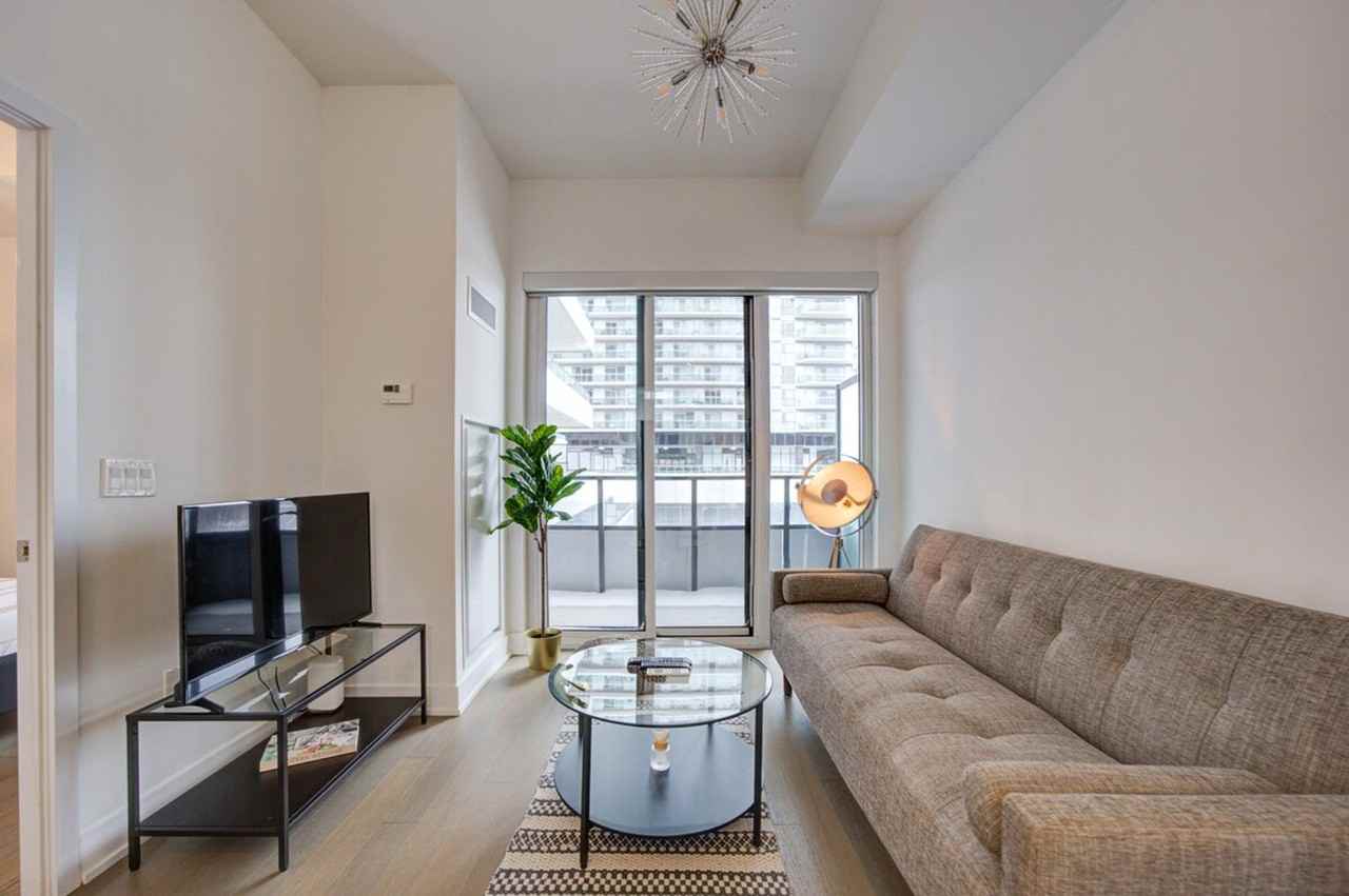 2185 Lake Shore Blvd W #1513118P - Photo 2 of 27