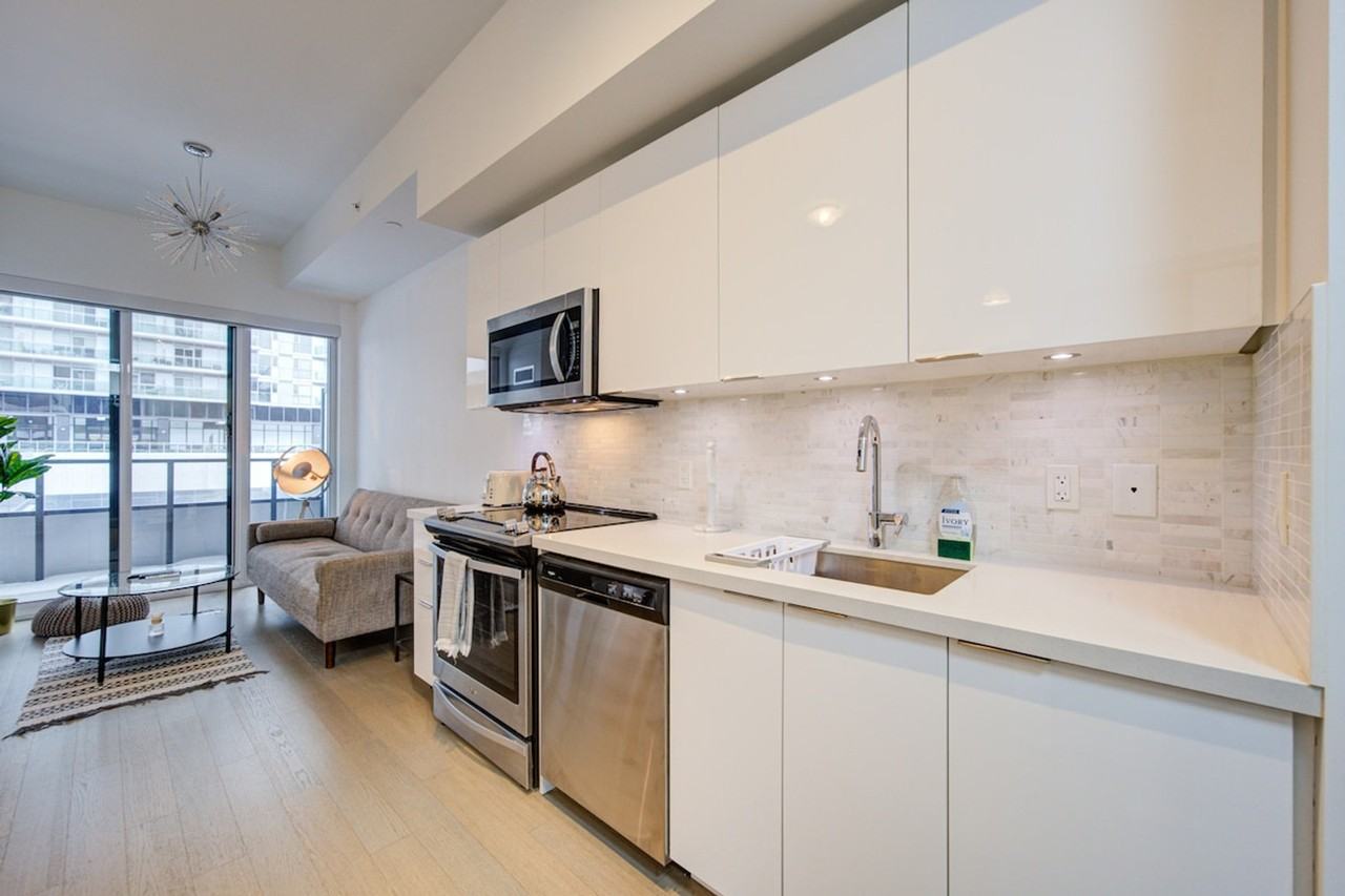 2185 Lake Shore Blvd W #1513118P - Photo 7 of 27