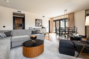 featured image of 1011 Canal St