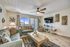featured image of 2858 Joan Ave