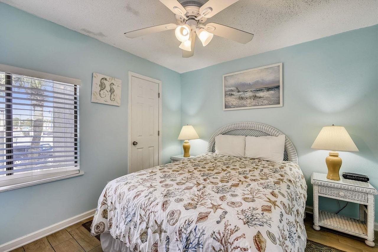 2858 Joan Ave #1523343P - Photo 6 of 25