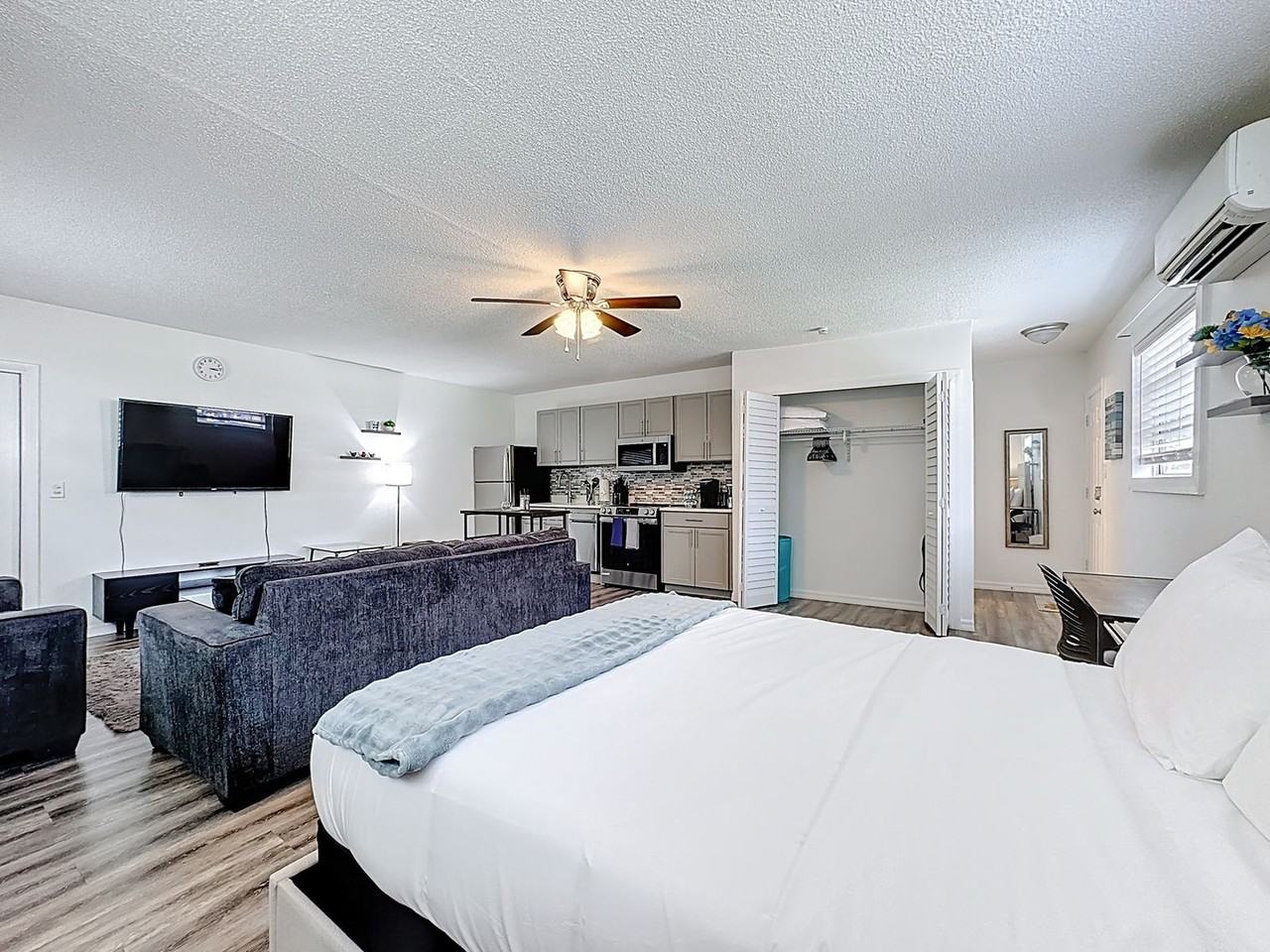 105 Sheeler Ave #1531380P - Photo 4 of 20