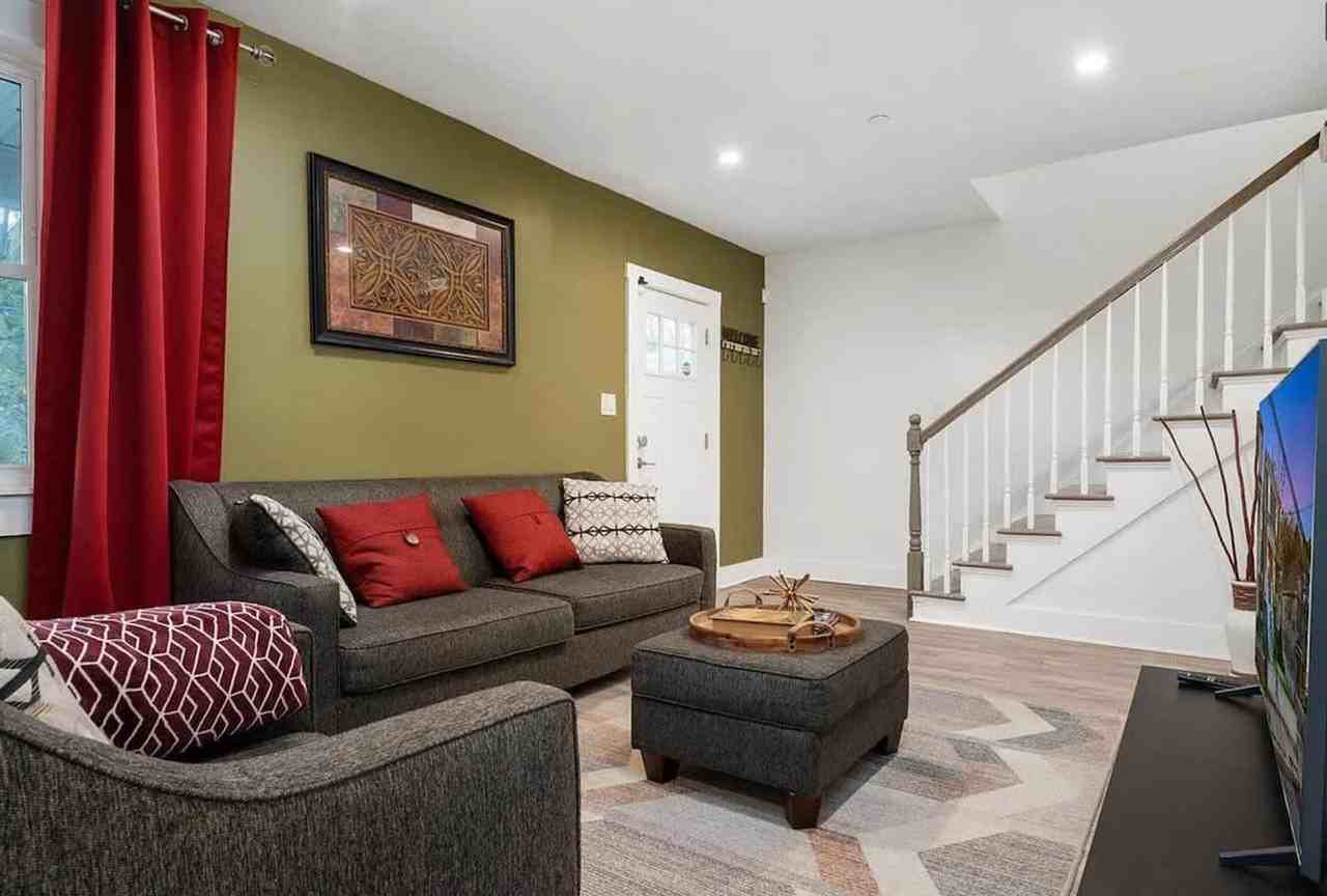 111 Clay St #1525673P - Photo 2 of 23