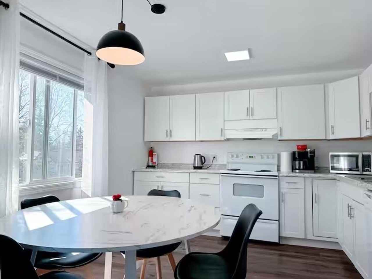3811 Spenard Rd #1537057P - Photo 7 of 8