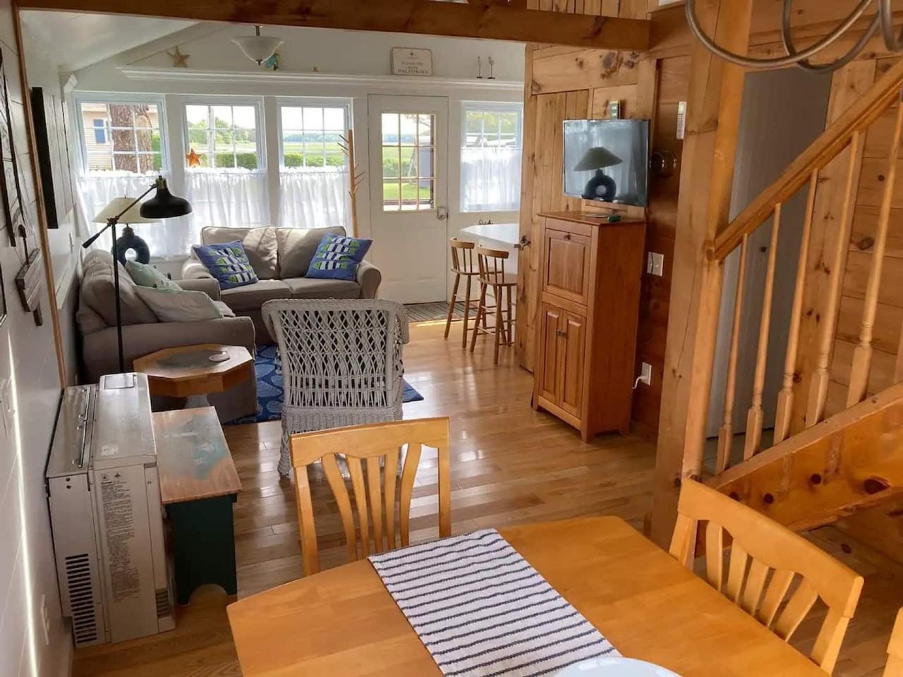 37 Dyke Rd #1532219P - Photo 3 of 16