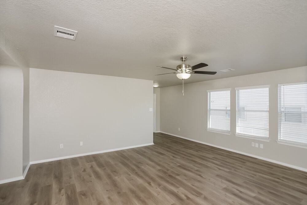 9122 Blazer Pl - Photo 4 of 16