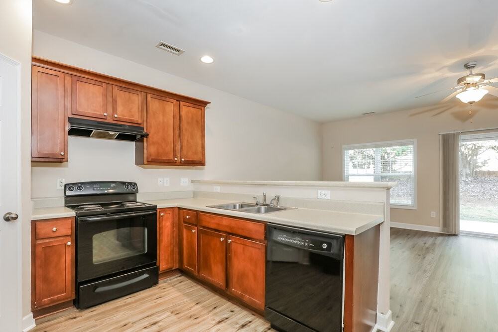 2545 Spring Oaks Way - Photo 7 of 17