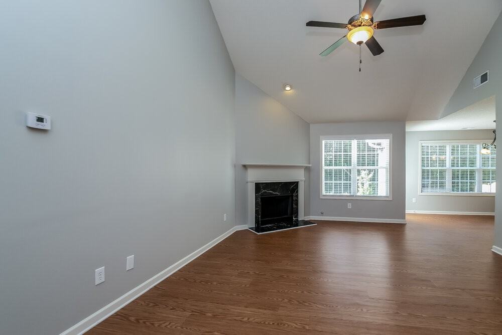 128 Paxton Pl - Photo 3 of 16