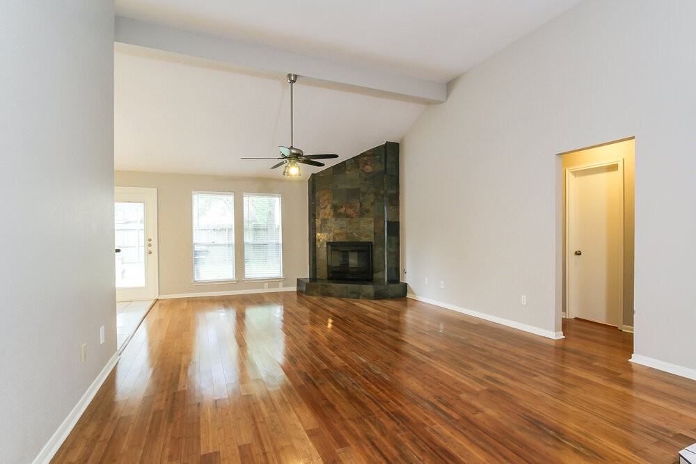 5207 Village Springs Dr - Photo 6 of 15