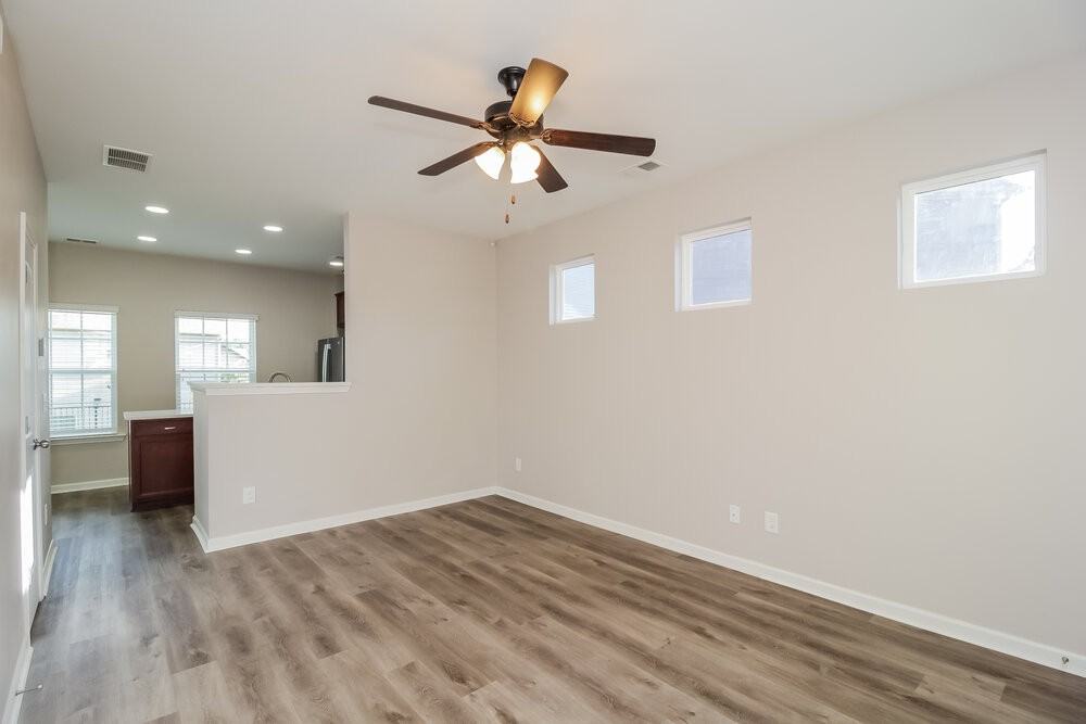 69 Howard Ave Nw - Photo 6 of 17