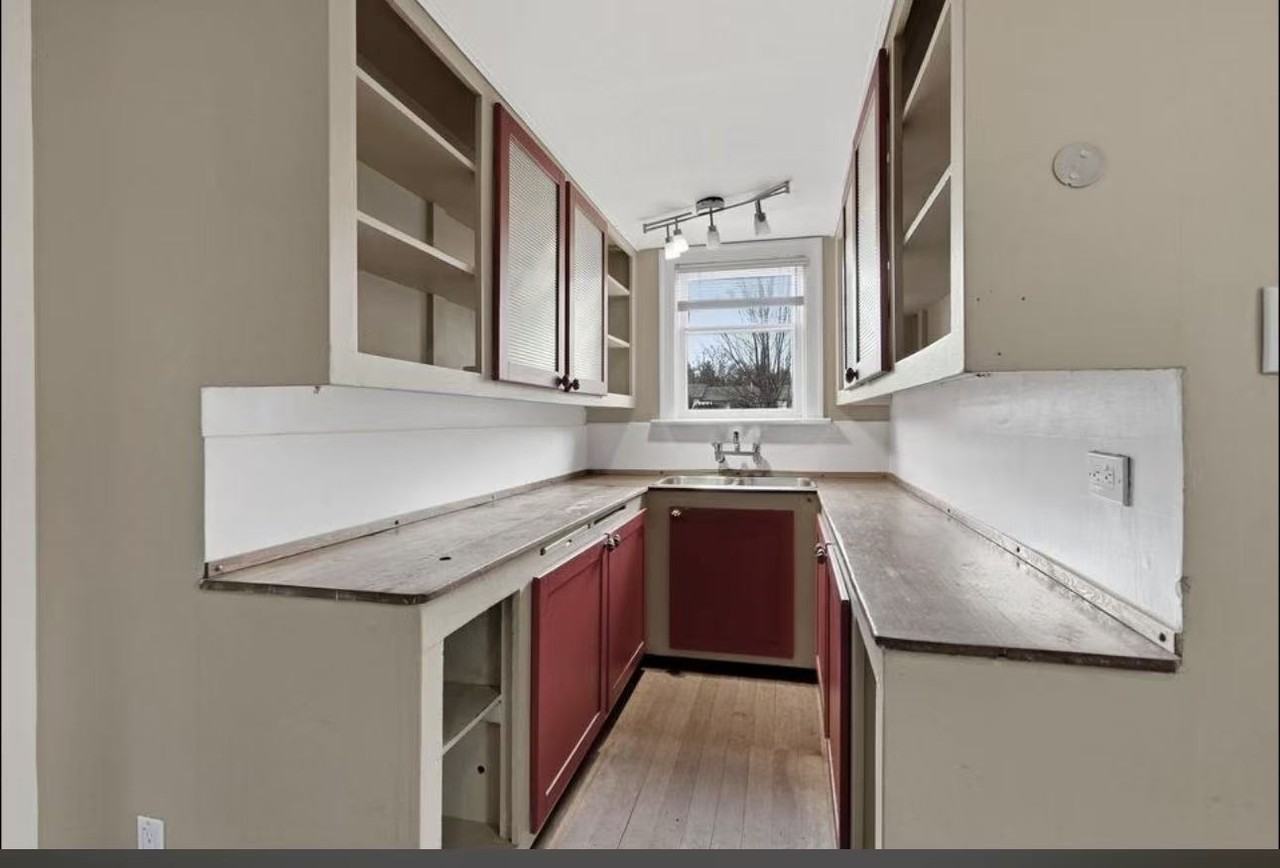 2300 Rindall Avenue - Photo 5 of 22