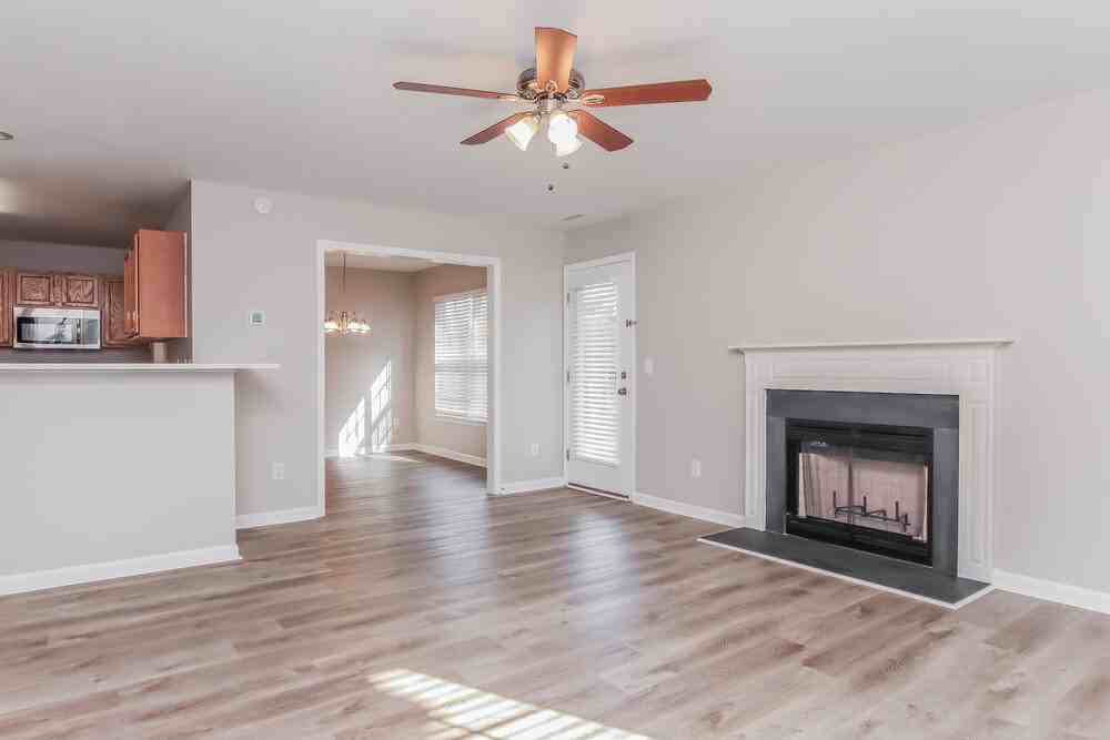 1549 Pebble Ridge Dr - Photo 4 of 16