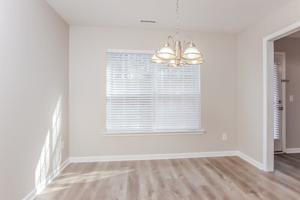1549 Pebble Ridge Dr - Photo 7 of 16