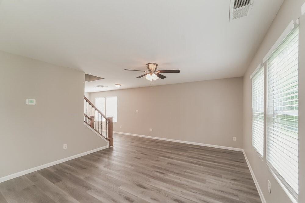 5512 Twin Brook Dr - Photo 5 of 17